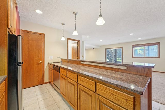 2736 88th Avenue NE, Blaine, MN 55449