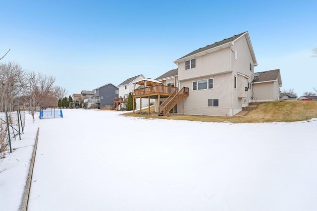 2736 88th Avenue NE, Blaine, MN 55449