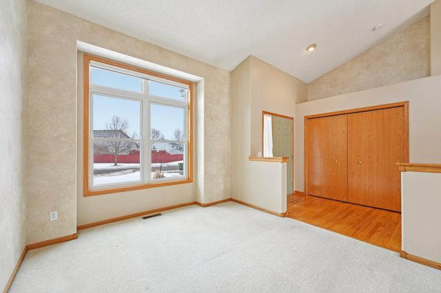 2736 88th Avenue NE, Blaine, MN 55449