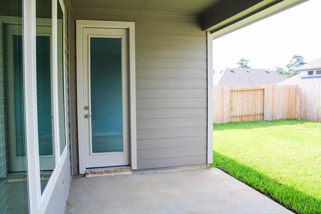 15212 Tattle Creek Lane, Conroe, TX 77384