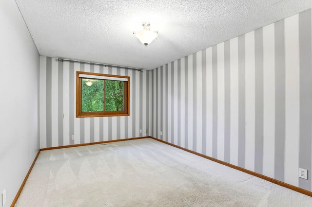 14255 Vale Street NW, Andover, MN 55304