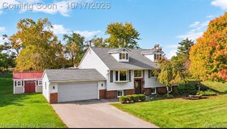 27455 S Hill Road, New Hudson, MI 48165