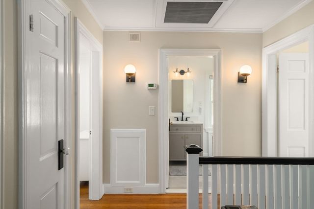 227 Bonad Rd, Brookline, MA 02467