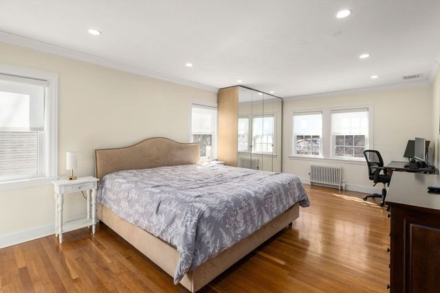 227 Bonad Rd, Brookline, MA 02467