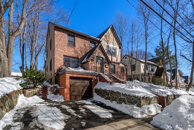227 Bonad Rd, Brookline, MA 02467