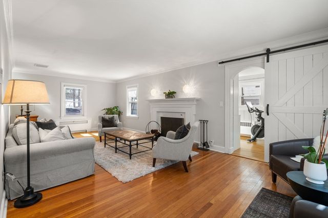 227 Bonad Rd, Brookline, MA 02467