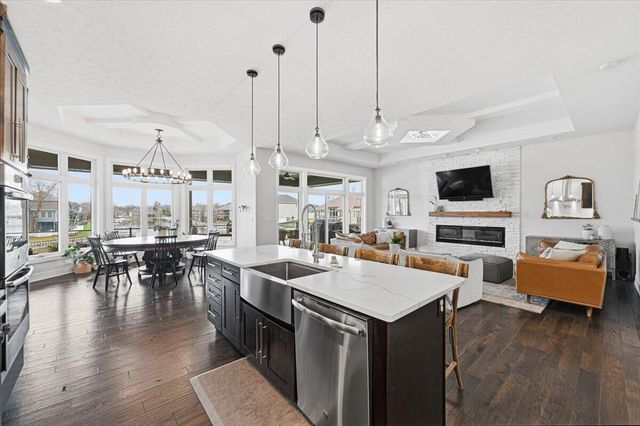 780 KEY Circle, Carter Lake, IA 51510