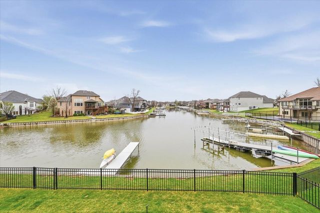 780 KEY Circle, Carter Lake, IA 51510