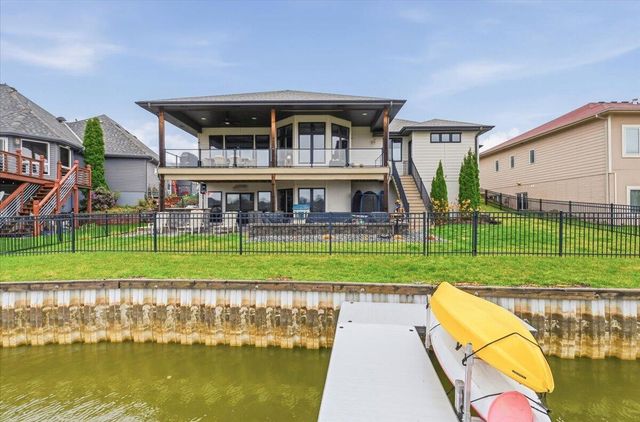 780 KEY Circle, Carter Lake, IA 51510