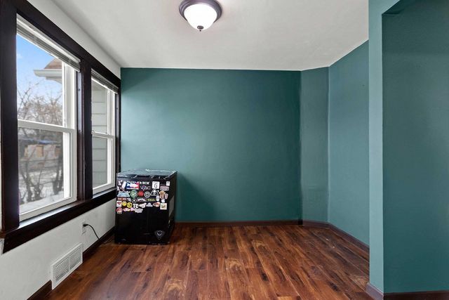 821 SCHOOL PLACE, Green Bay, WI 54303