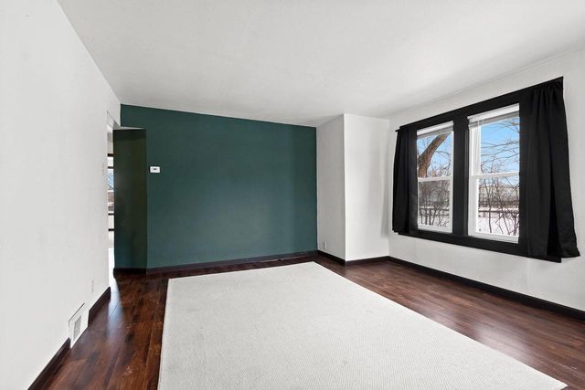 821 SCHOOL PLACE, Green Bay, WI 54303