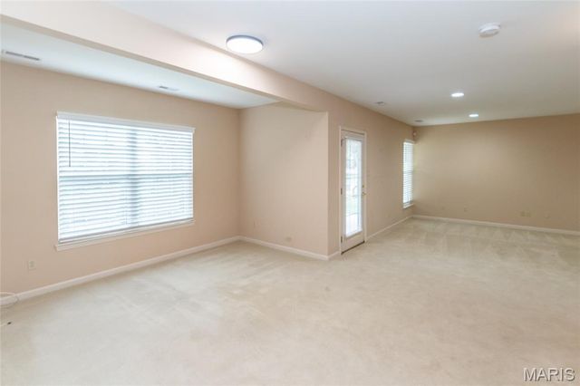 105 River Breeze Way, St Louis, MO 63129