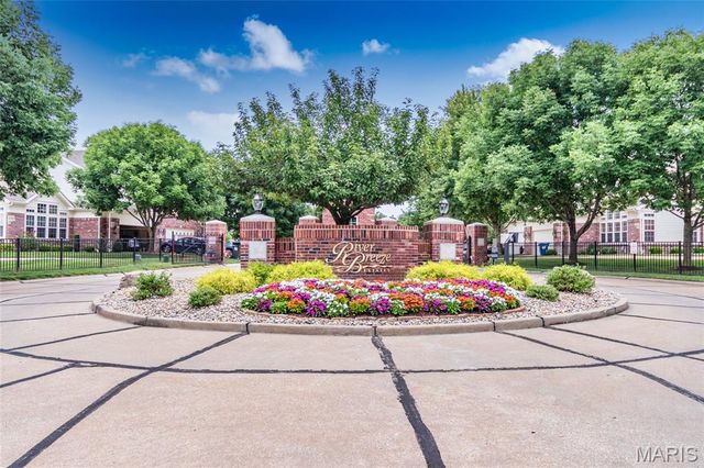 105 River Breeze Way, St Louis, MO 63129