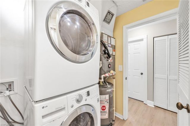 5767 Deauville CIR D301, Naples, FL 34112