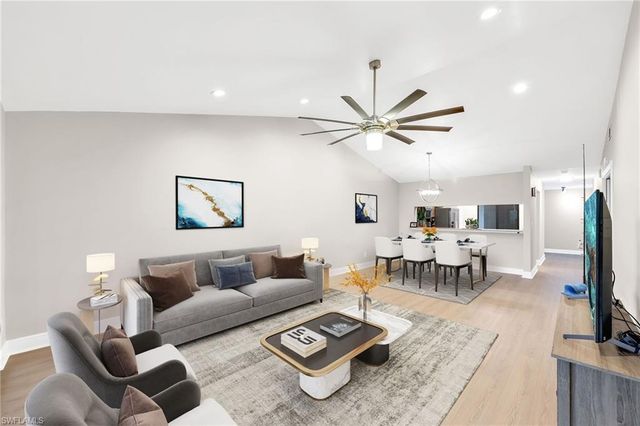 5767 Deauville CIR D301, Naples, FL 34112