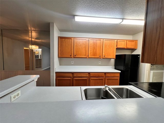 10661 Braes Bend Drive, Houston, TX 77071