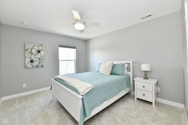 348 Brunswick Way, Zionsville, IN 46077