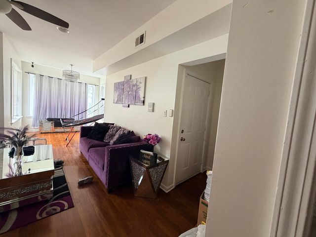4640 W West End Avenue, Chicago, IL 60644