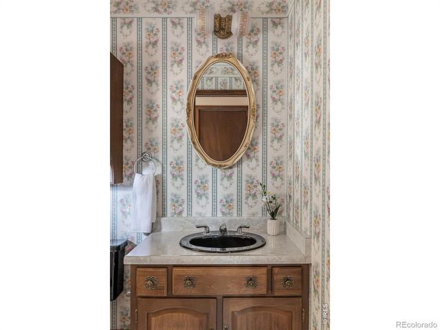 6686 Apache Court, Niwot, CO 80503