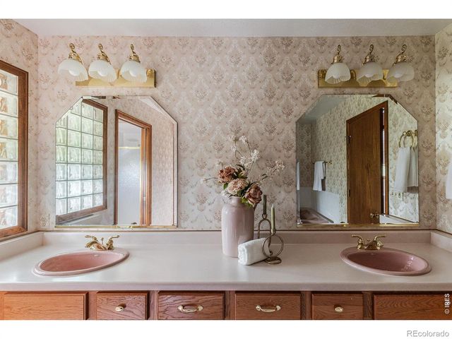 6686 Apache Court, Niwot, CO 80503
