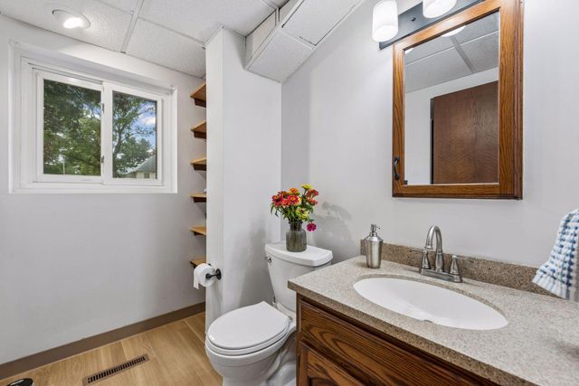 3548 Edgerton Street, Vadnais Heights, MN 55127