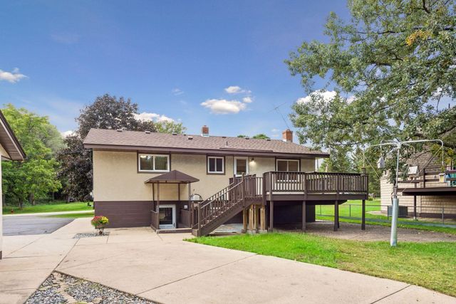 3548 Edgerton Street, Vadnais Heights, MN 55127
