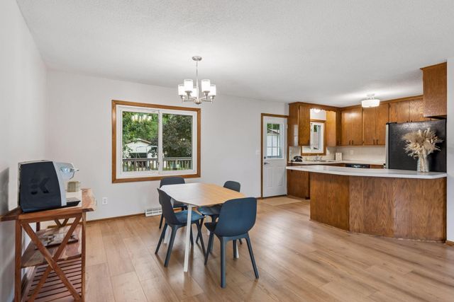 3548 Edgerton Street, Vadnais Heights, MN 55127
