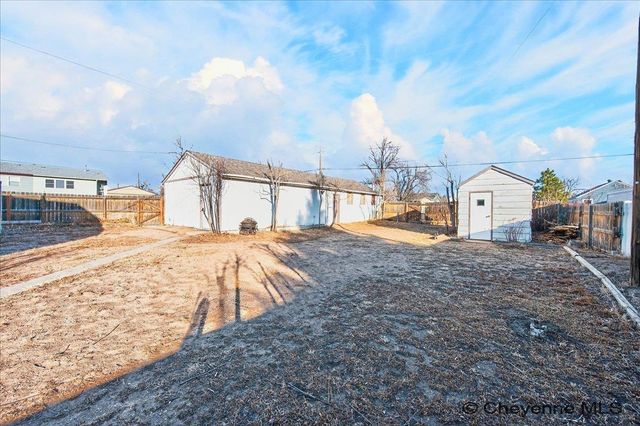 2532 E 9TH ST, Cheyenne, WY 82001