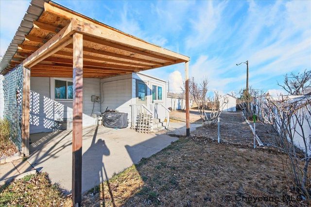 2532 E 9TH ST, Cheyenne, WY 82001