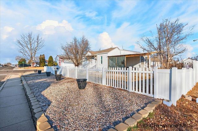 2532 E 9TH ST, Cheyenne, WY 82001