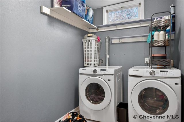 2532 E 9TH ST, Cheyenne, WY 82001