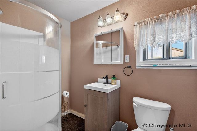 2532 E 9TH ST, Cheyenne, WY 82001