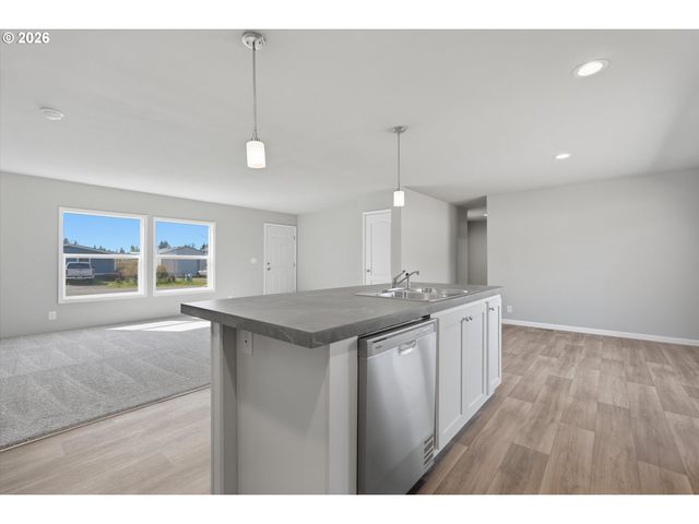 412 ROSEDELL St, Amity, OR 97101