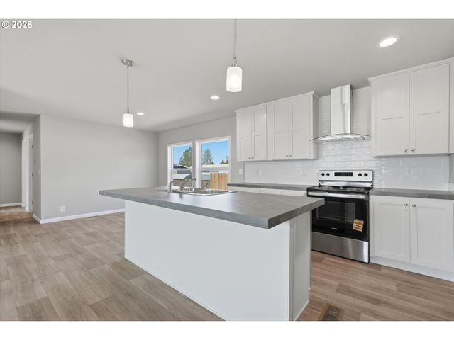 412 ROSEDELL St, Amity, OR 97101