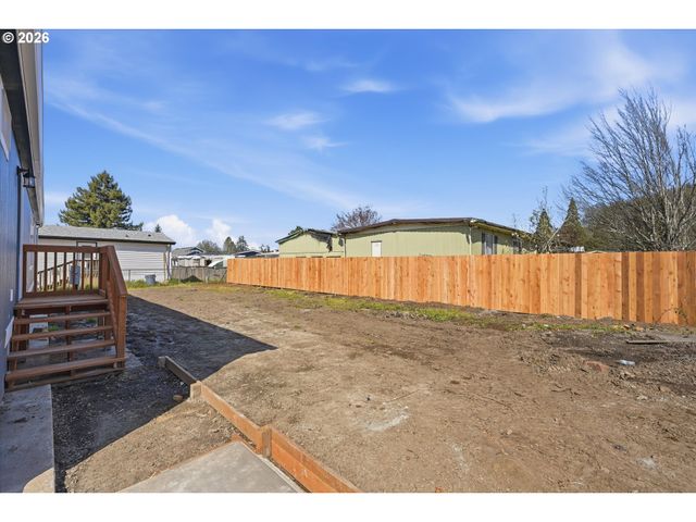 412 ROSEDELL St, Amity, OR 97101