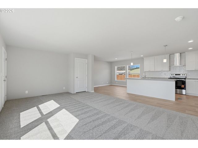 412 ROSEDELL St, Amity, OR 97101
