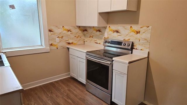 1076 Crescent Avenue, Macon, GA 31204