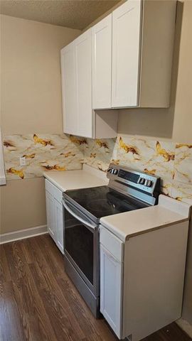 1076 Crescent Avenue, Macon, GA 31204