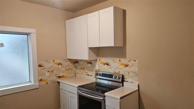 1076 Crescent Avenue, Macon, GA 31204