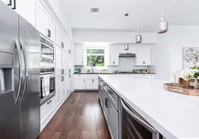 1721 Henderson Street, Houston, TX 77007