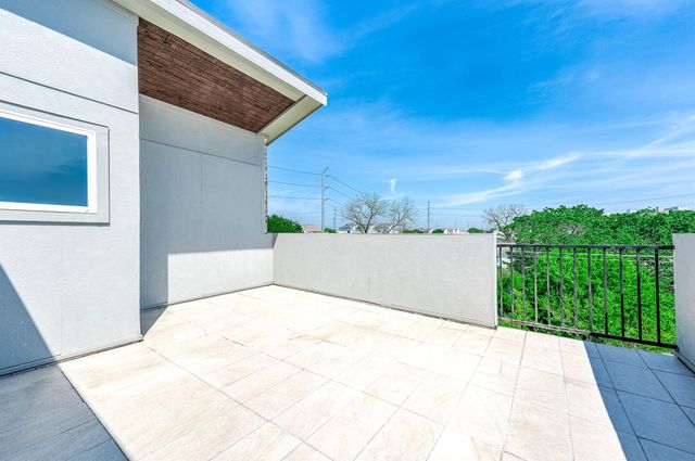 1721 Henderson Street, Houston, TX 77007