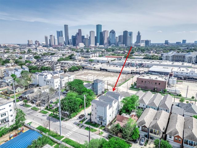 1721 Henderson Street, Houston, TX 77007