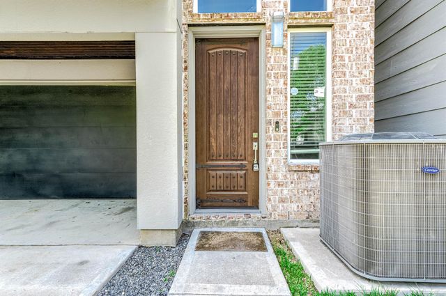 1721 Henderson Street, Houston, TX 77007