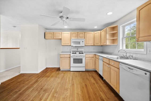 27 Mooney Road, Salem, MA 01970