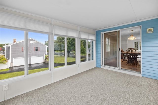27 Mooney Road, Salem, MA 01970