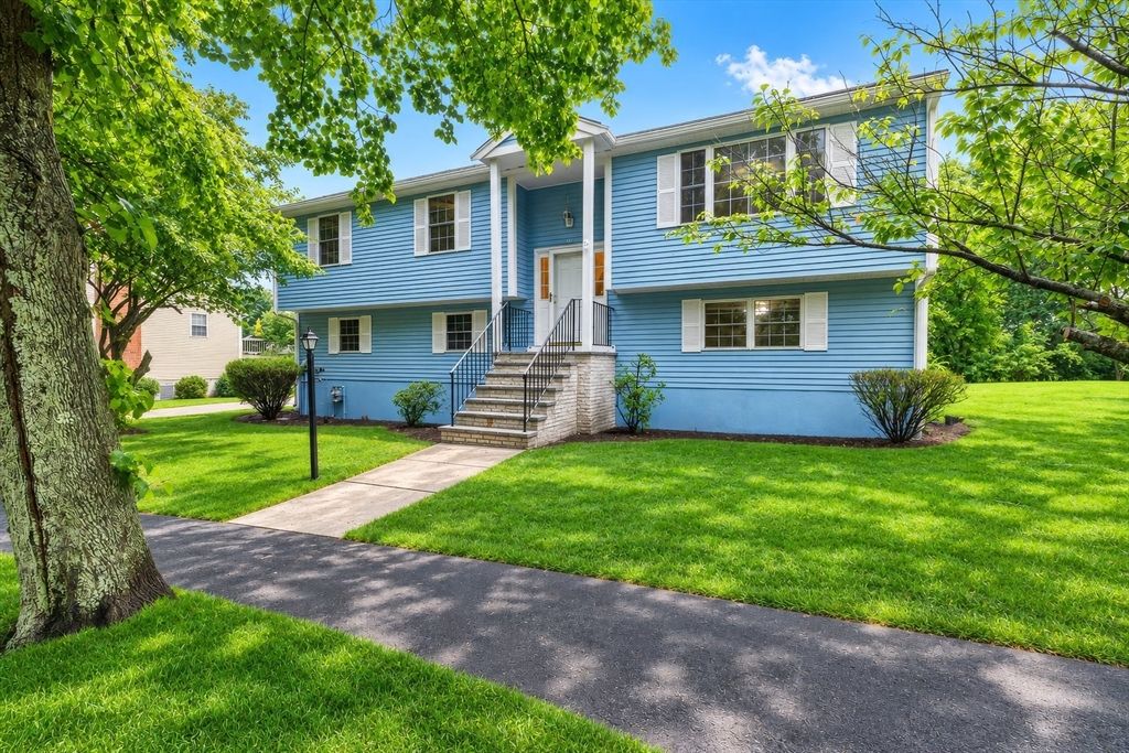 27 Mooney Road, Salem, MA 01970