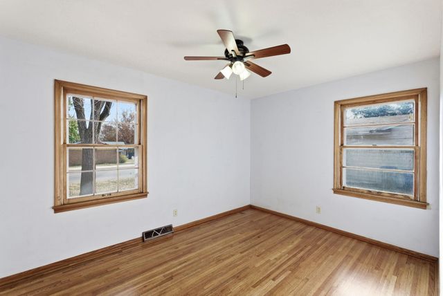 1359 N Woodlawn Blvd, Derby, KS 67037