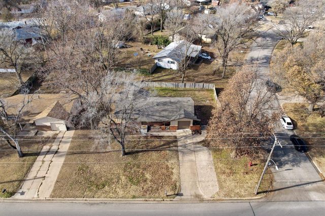 1359 N Woodlawn Blvd, Derby, KS 67037