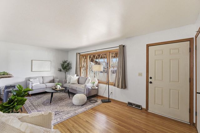 1359 N Woodlawn Blvd, Derby, KS 67037