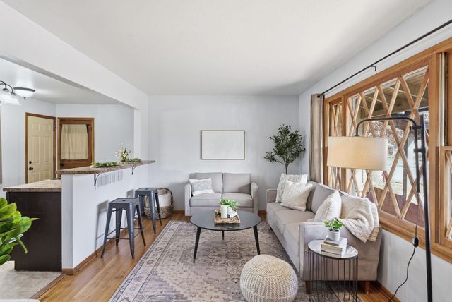 1359 N Woodlawn Blvd, Derby, KS 67037